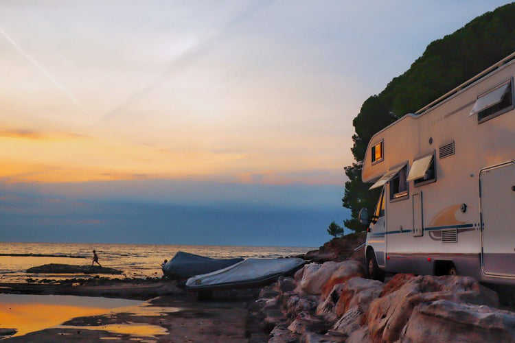 Camper Fiberglass Repair: Simple DIY Fix for Everyday Damage